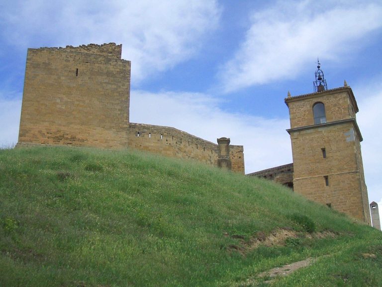 Castle of San Vicente de la Sonsierra: Navarrese Fortress on the Ebro Frontier