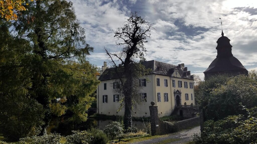 Burg Peppenhoven: A Former Water Castle in Rheinbach, Germany 1 Burg Peppenhoven