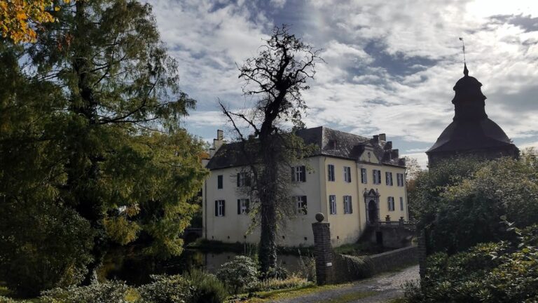 Burg Peppenhoven: A Former Water Castle in Rheinbach, Germany