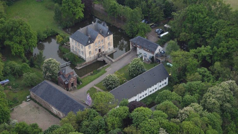 Burg Peppenhoven: A Former Water Castle in Rheinbach, Germany