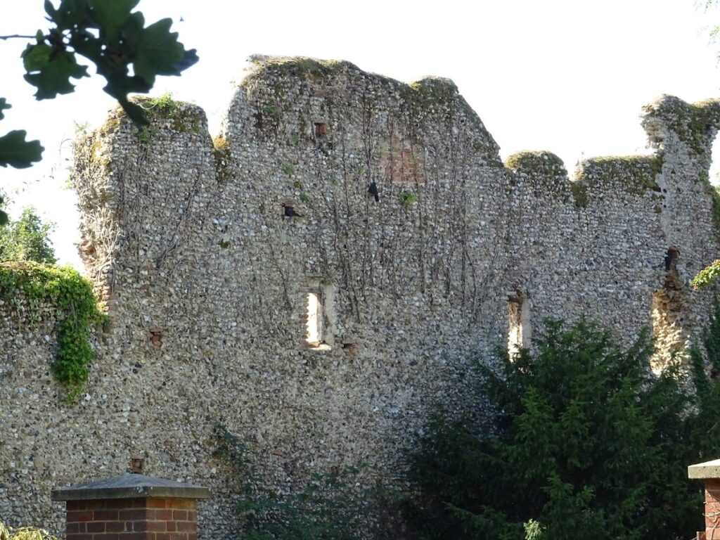 Mettingham Castle: A Fortified Medieval Manor House in Suffolk 2 Mettingham Castle