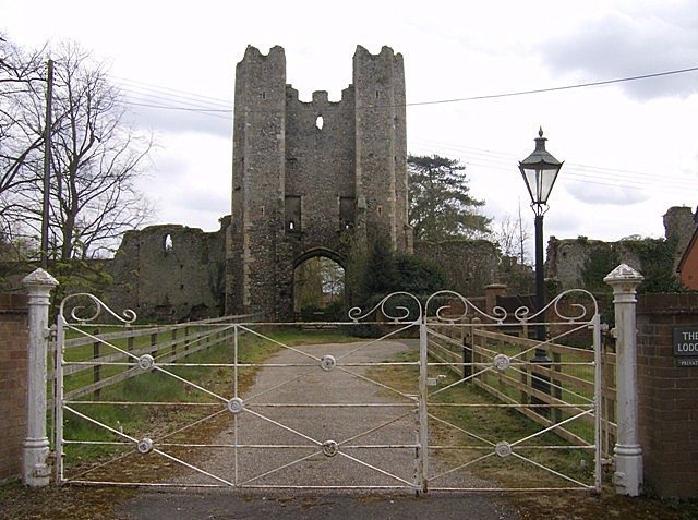 Mettingham Castle: A Fortified Medieval Manor House in Suffolk