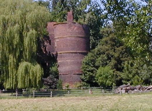 Harff’sche Burg: A Sixteenth-Century Lowland Castle Ruin in Germany