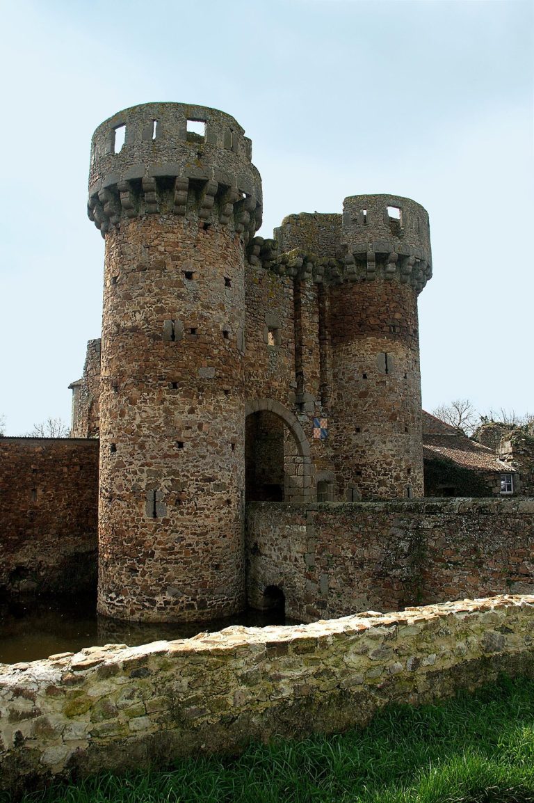 Château de Sanzay: A Medieval Castle in France