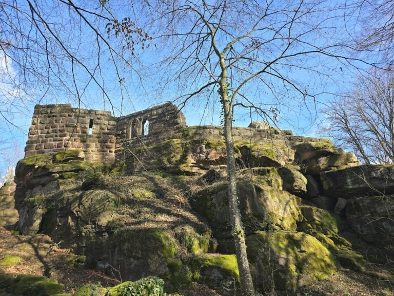 Lützelhardt Castle: A Medieval Pass-Road Fortress in Germany