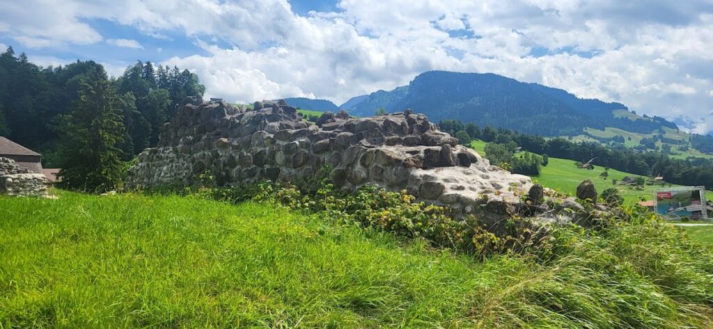 Mülenen Castle and Letzi: A Medieval Valley Fortification in Switzerland 2 ruin Mülenen castle and Letzi