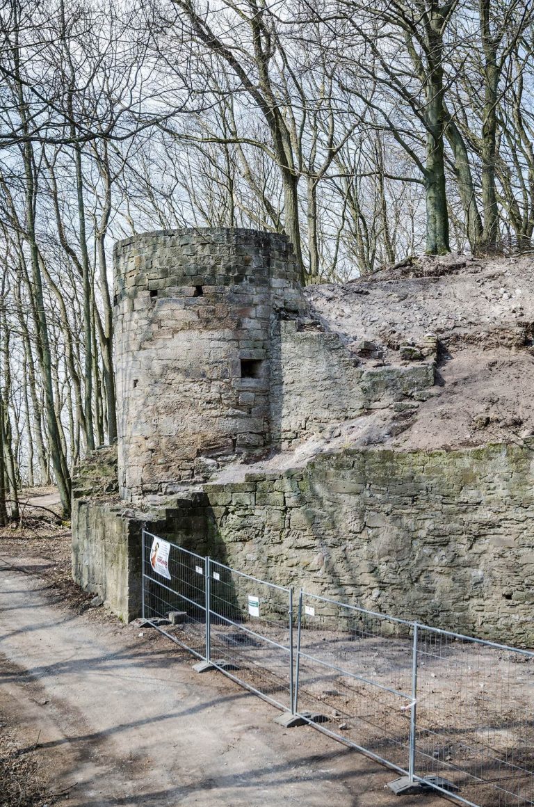 Burgruine Zabelstein: A Medieval Castle Ruin in Germany