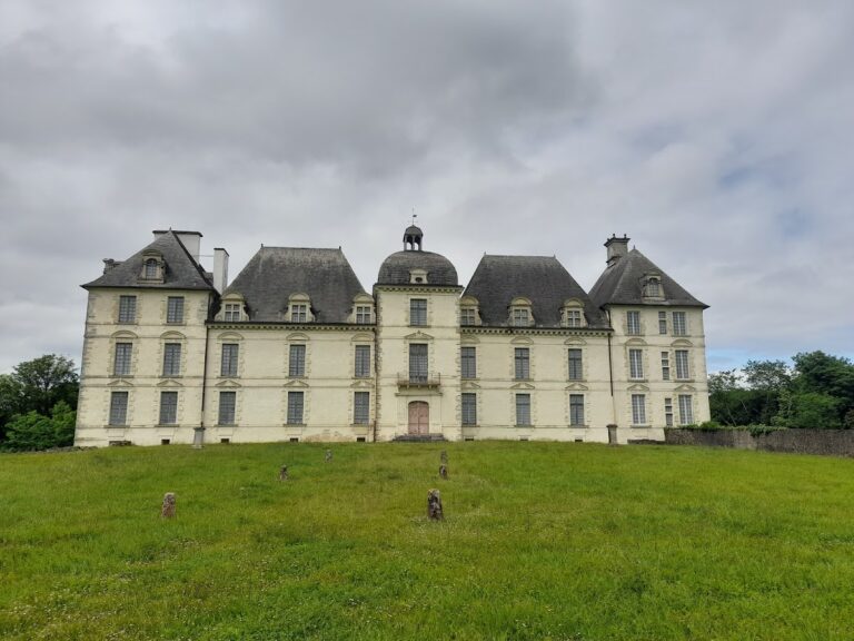 Château de Poyanne: A Historic Château in France