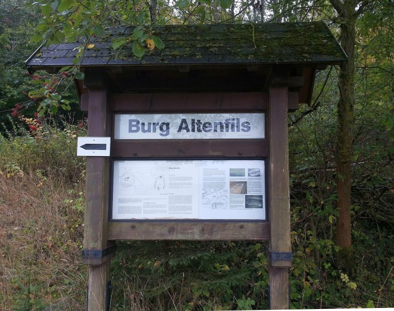 Burg Altenfels: A Medieval Hilltop Castle Site in Germany