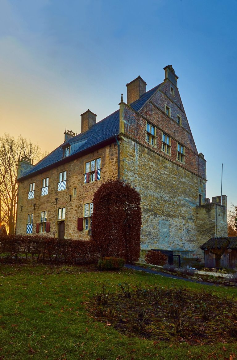 Burg Nienborg: A Medieval Prince-Bishop’s Castle in Germany