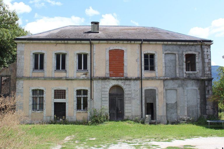 Château d’Anglefort: Former Fortified Castle and Lordship Residence
