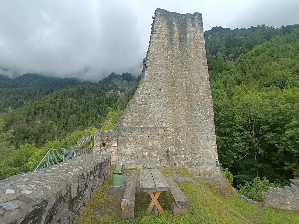 Schalun Castle: A Medieval Ruined Castle in Liechtenstein 3 Schalun Castle