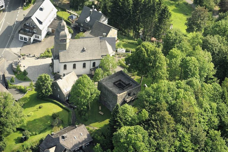 Burg Rappelstein: A Medieval Hilltop Castle in Germany