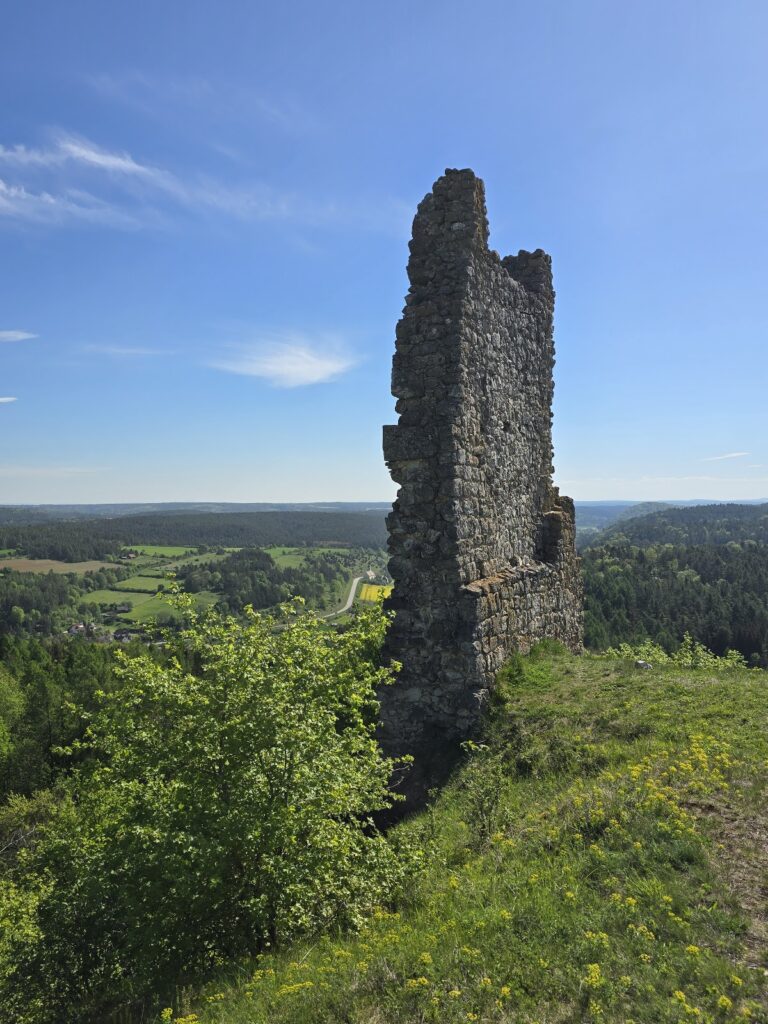 Burgruine Hohenburg (Hohenfels): A Medieval Trade-Route Castle in Germany 2 Burgruine Hohenburg (Hohenfels)
