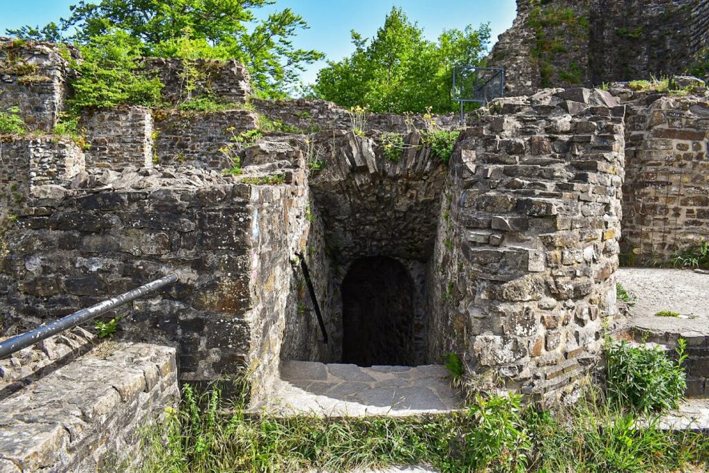 Burg Windeck: A Medieval Hilltop Castle in Germany 5 Burg Windeck