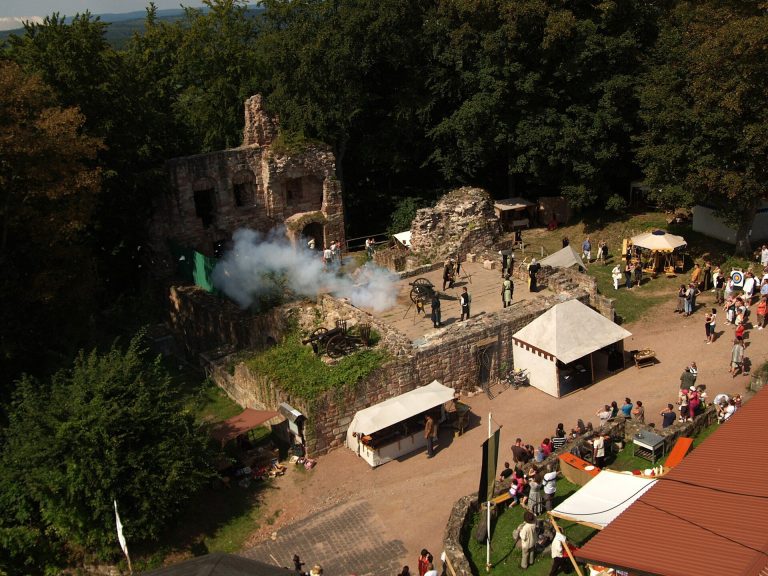 Krayenburg: A Romanesque Castle Ruin in Germany