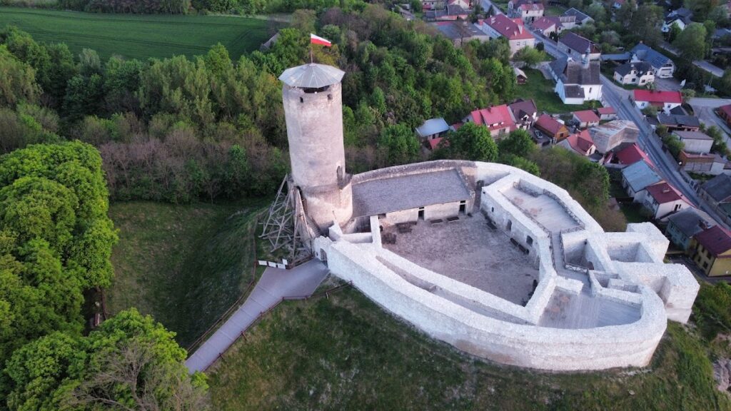 Iłża Castle: Former Residence of the Bishops of Kraków 2 Iłża Castle