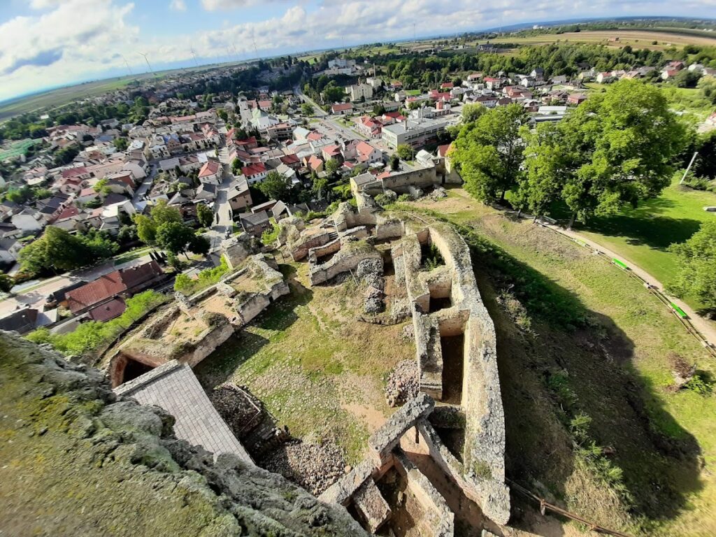 Iłża Castle: Former Residence of the Bishops of Kraków 3 Iłża Castle