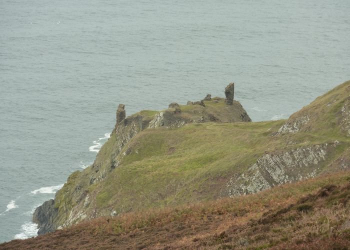 Fast Castle: A Coastal Courtyard Fortress on Scotland’s North Sea Coast