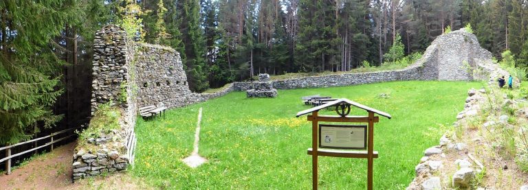 Burgruine Thurnschall: A Medieval Hilltop Castle Ruin in Austria