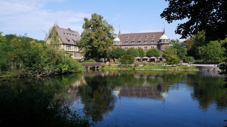 Wittringen Castle: A Historic Water Castle in Gladbeck, Germany