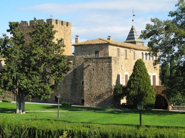 Millars Castle: A Medieval Manor House in Catalonia