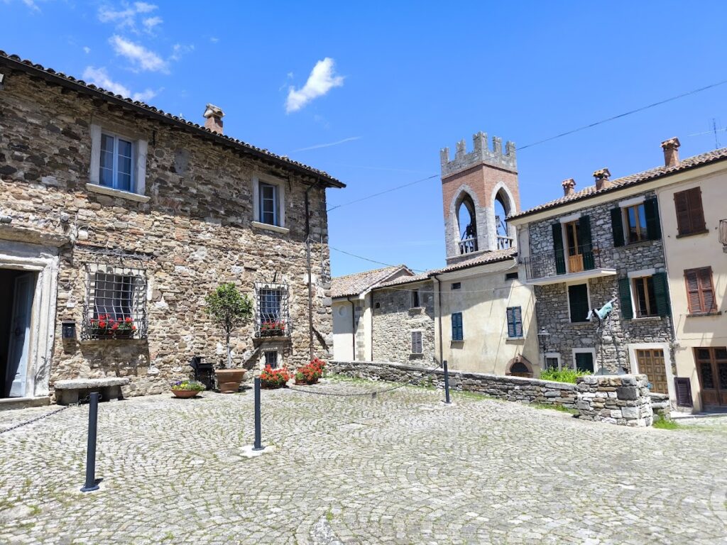 Rocca Feltresca: The Historic Fortress of Monte Cerignone 5 Rocca Feltresca