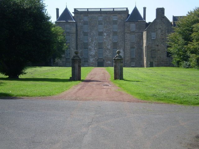 Kinneil House: A Scottish Hamilton Mansion and Historic Estate