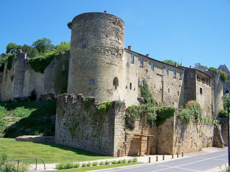 Château des Quat’Sos: A Medieval Fortress in La Réole