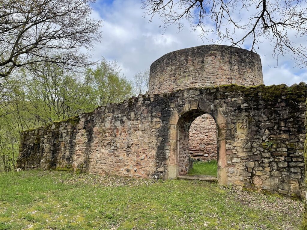 Sprengelburg: A Medieval Hill Castle in Germany 1 Sprengelburg