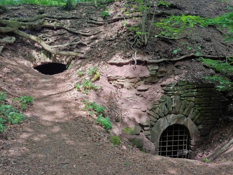 Hohenlandsberg Castle: A Ruined Hilltop Administrative Fortress in Germany