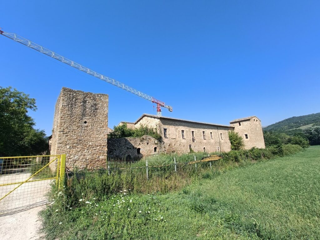Beldiletto Castle: A Da Varano Fortress and Renaissance Residence in Italy 1 Beldiletto Castle
