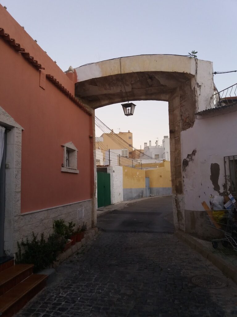Castle of Diezmo: A Tithe Storehouse and Fortification in Almería 2 Castle of Diezmo
