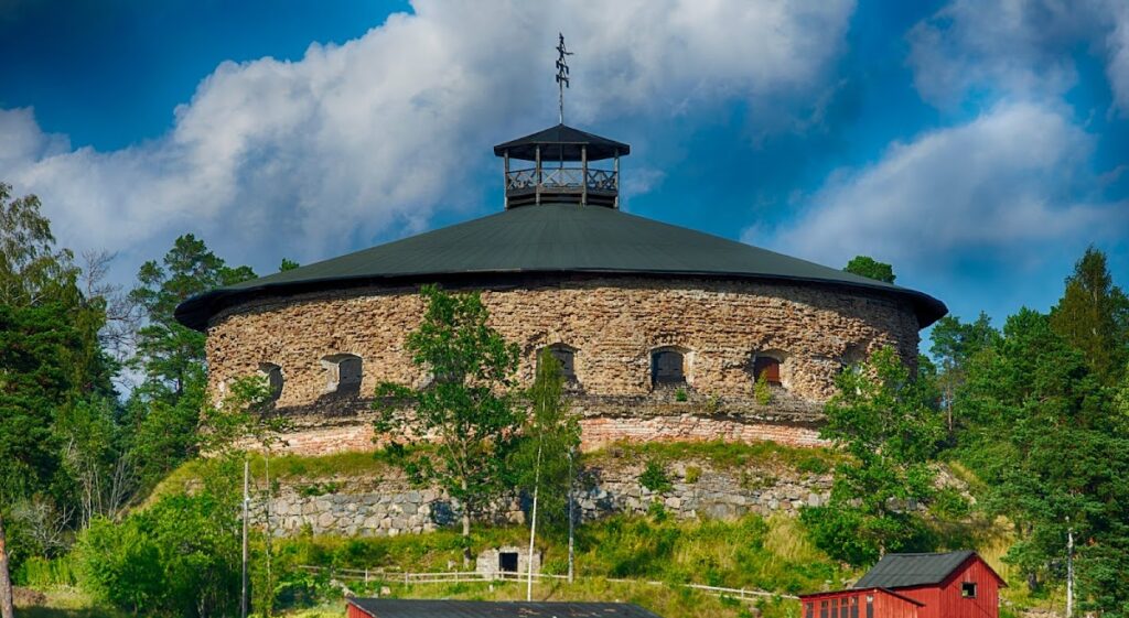 Fredriksborg Fortress: Sweden’s Coastal Defense at Oxdjupet 3 Fredriksborg Fortress