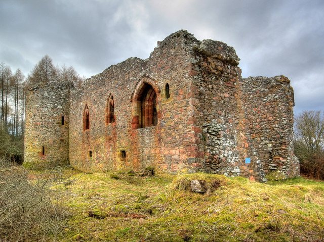 Rait Castle: A Ruined Hall-House Castle in Scotland