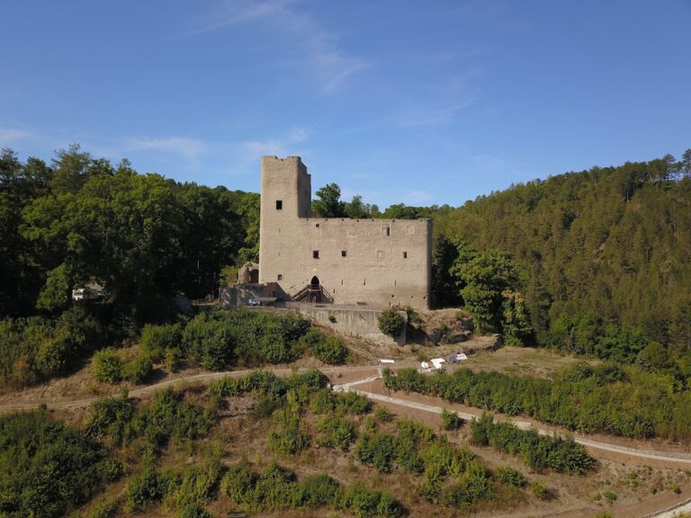 Liebenstein Castle: A Medieval Spur Castle in Germany