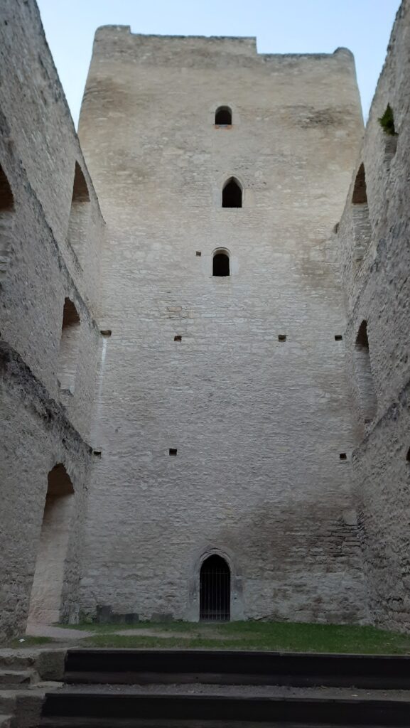 Liebenstein Castle: A Medieval Spur Castle in Germany 3 Liebenstein Castle
