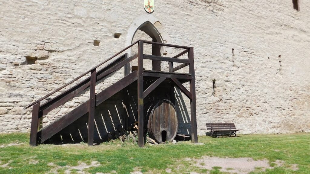 Liebenstein Castle: A Medieval Spur Castle in Germany 5 Liebenstein Castle
