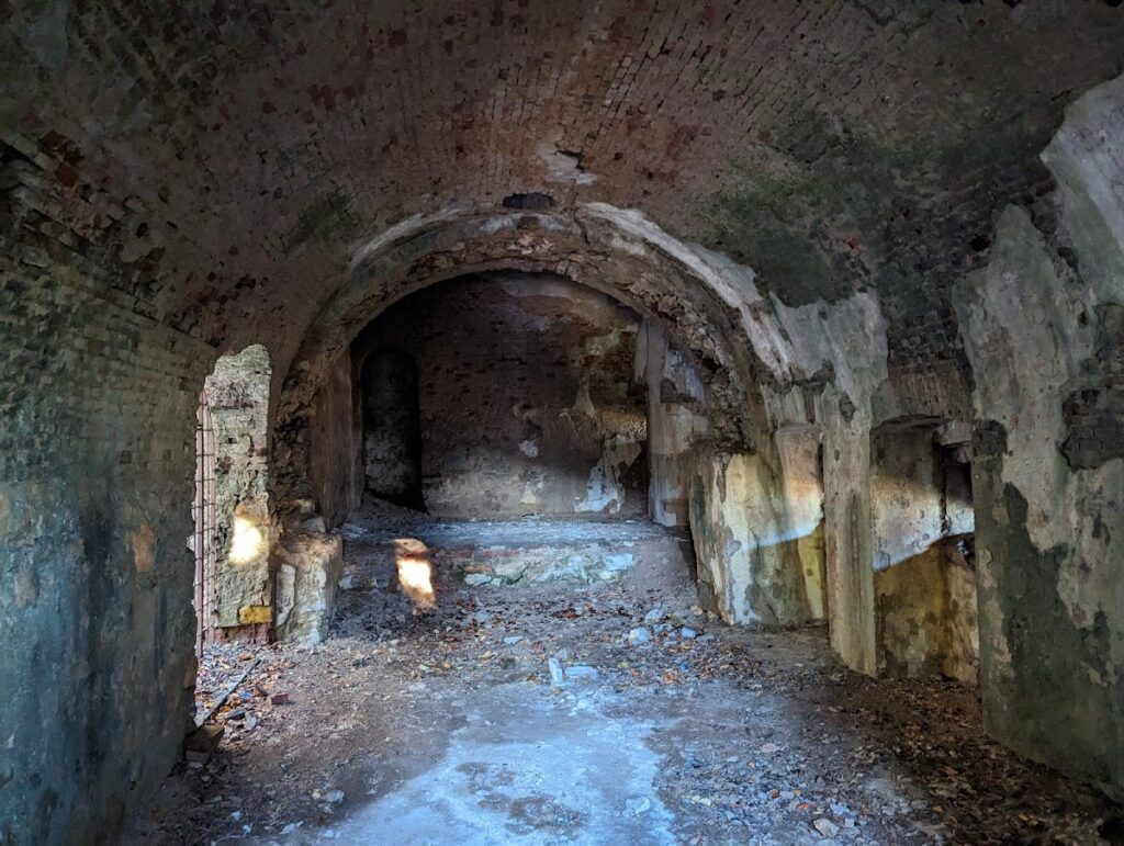 Tagliata Bariola: An Italian Road-Block Fortification at Valli del Pasubio 2 Tagliata Bariola