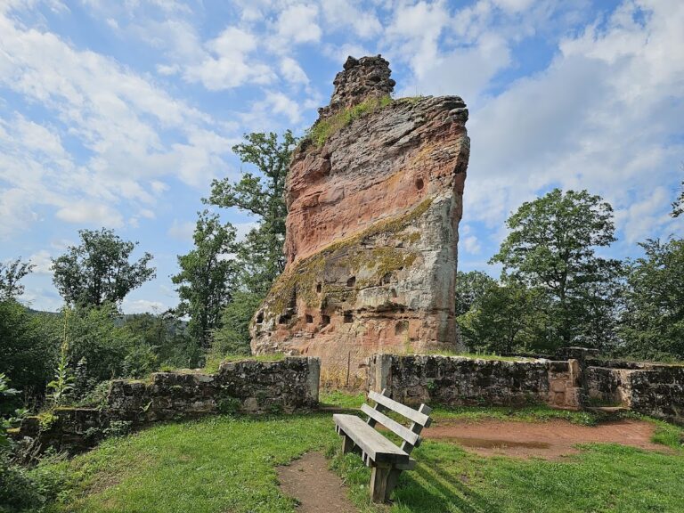 Beilstein Castle Ruins: A Medieval Imperial Ministerial Castle in Germany