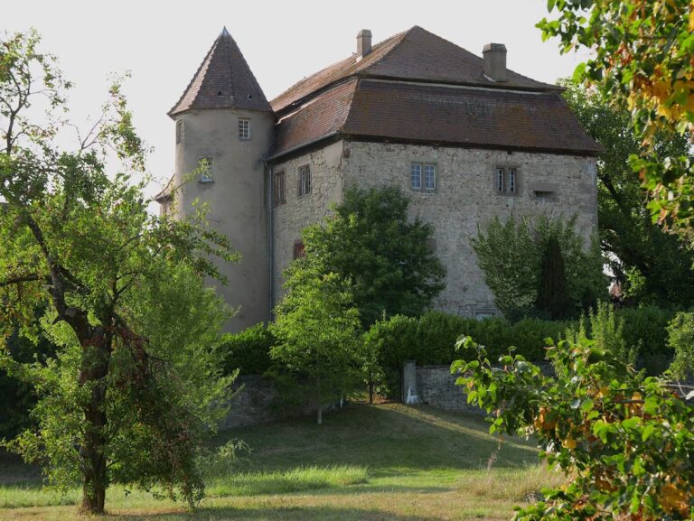 Rahling Castle: A Historic Castle in France