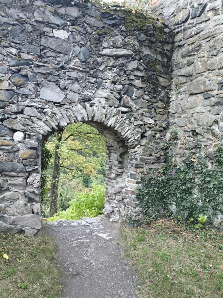 Altes Schloss: A Medieval Administrative Castle in Bad Berneck, Germany