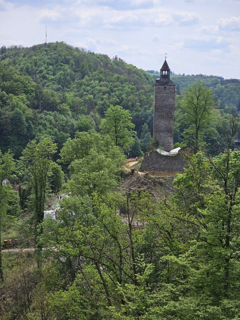 Altes Schloss: A Medieval Administrative Castle in Bad Berneck, Germany 2 Altes Schloss