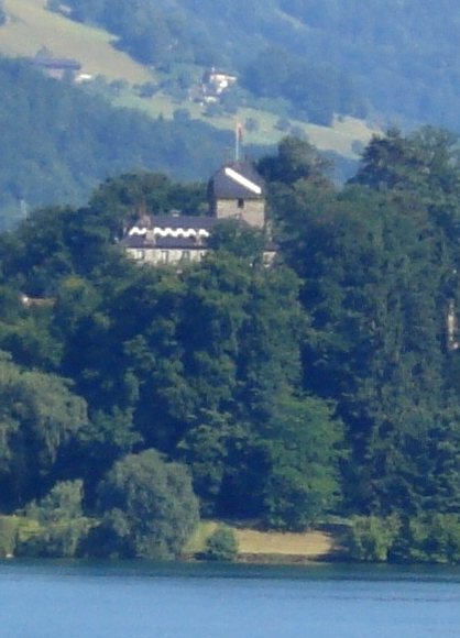 Castle Buonas: A Historic Castle Complex on Lake Zug