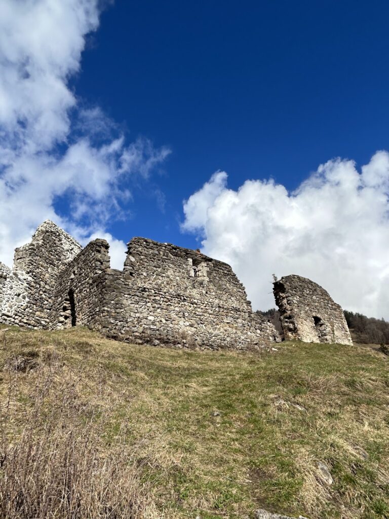Solavers Castle: A Fortified Church and Feudal Stronghold in Switzerland 2 Solavers Castle