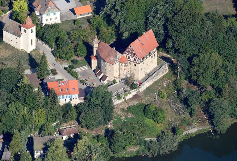 Schloss Rechenberg: A Hohenstaufen-Period Castle and Palace in Germany