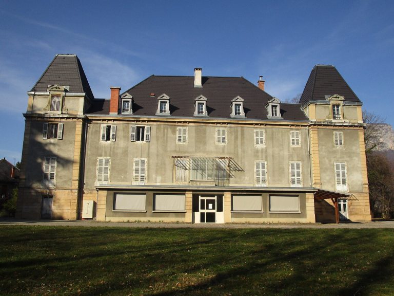 Château des Charmilles: A Nineteenth-Century Château in La Ravoire, France