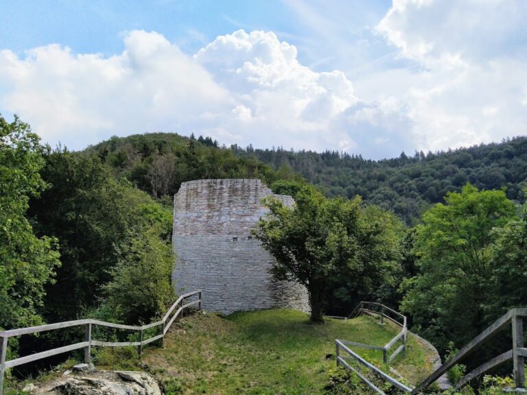 Nordeck Castle: A Medieval Administrative Fortress in Germany