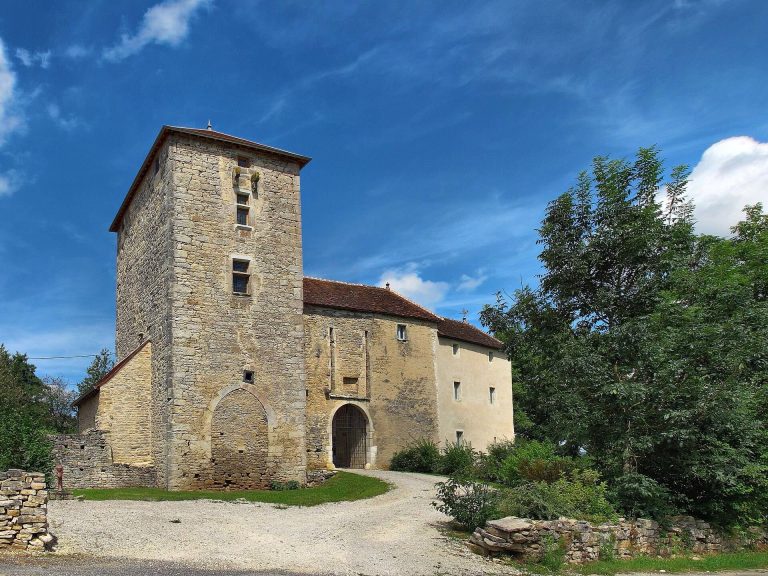 Château de Cordiron: A Medieval Castle and Renaissance Residence in France