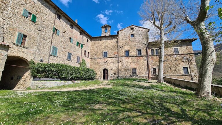 Castello dei Conti Ubertini: A Fortified Country Villa in Italy